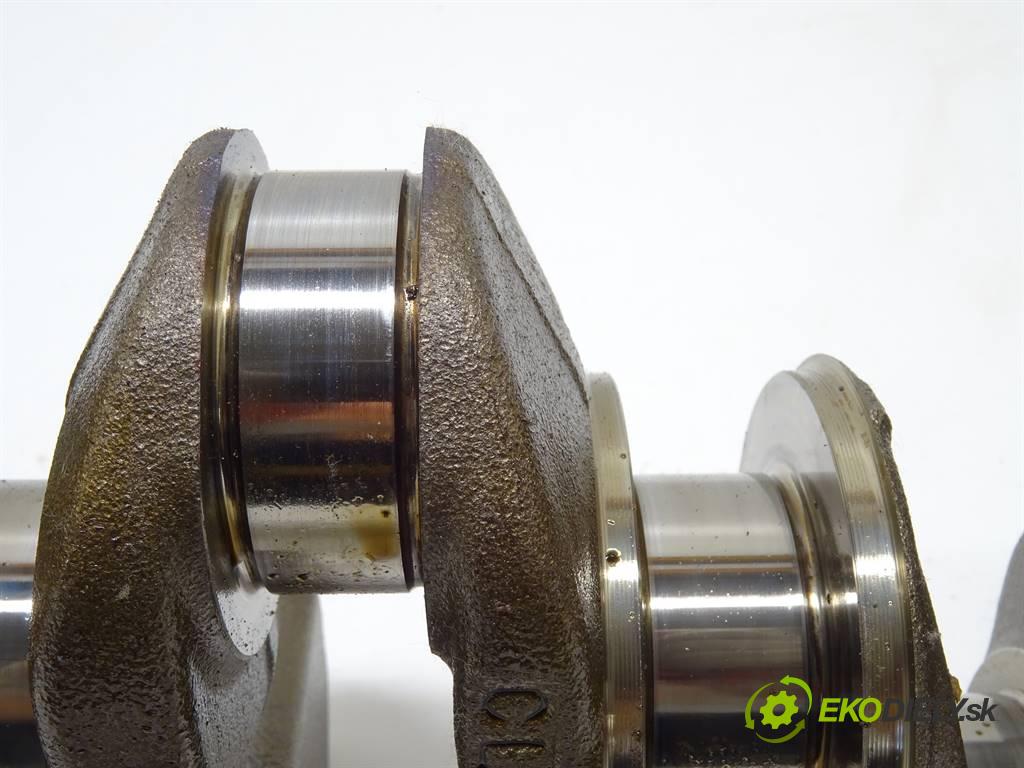 Alfa Romeo Giulia    USA 2.0T  280KM 16-  Kardaň, hriadeľ KLIKA: 55273835 (Ostatné)