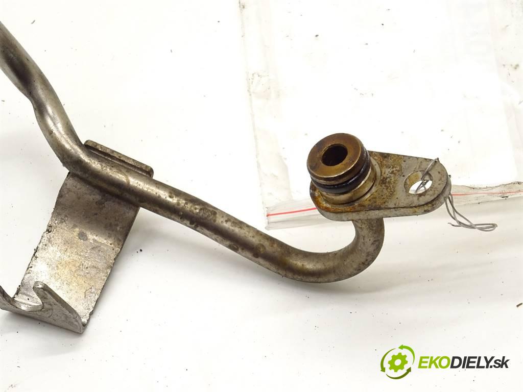 Alfa Romeo Giulia    USA 2.0T  280KM 16-  rúrka turba 04893761AD (Hadice)