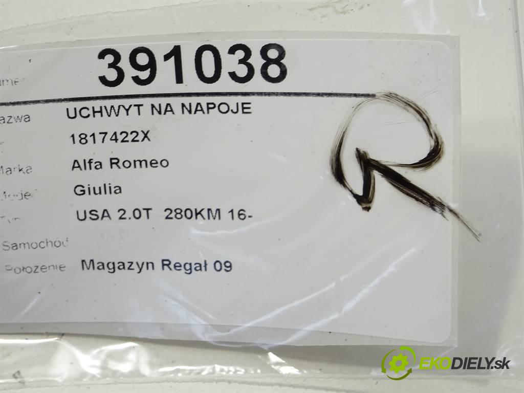 Alfa Romeo Giulia    USA 2.0T  280KM 16-  Držiak na nápoje 50538379 (Úchyty, držiaky na nápoje)