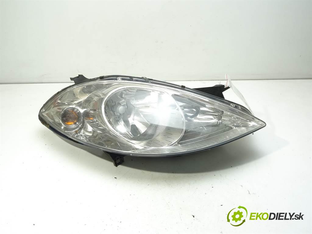 Mercedes-Benz W169  2005 85 kW 1.7B 116KM 04-08  Svetlomet pravy A1698200261 (Pravé)