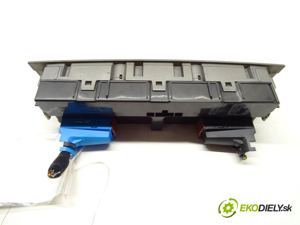 Opel Vectra C LIFT  2007 88 kW KOMBI 5D 1.9CDTI 120KM 02-08 1900 Panel ovládania kúrenia  (Prepínače, spínače, tlačidlá a ovládače kúrenia)