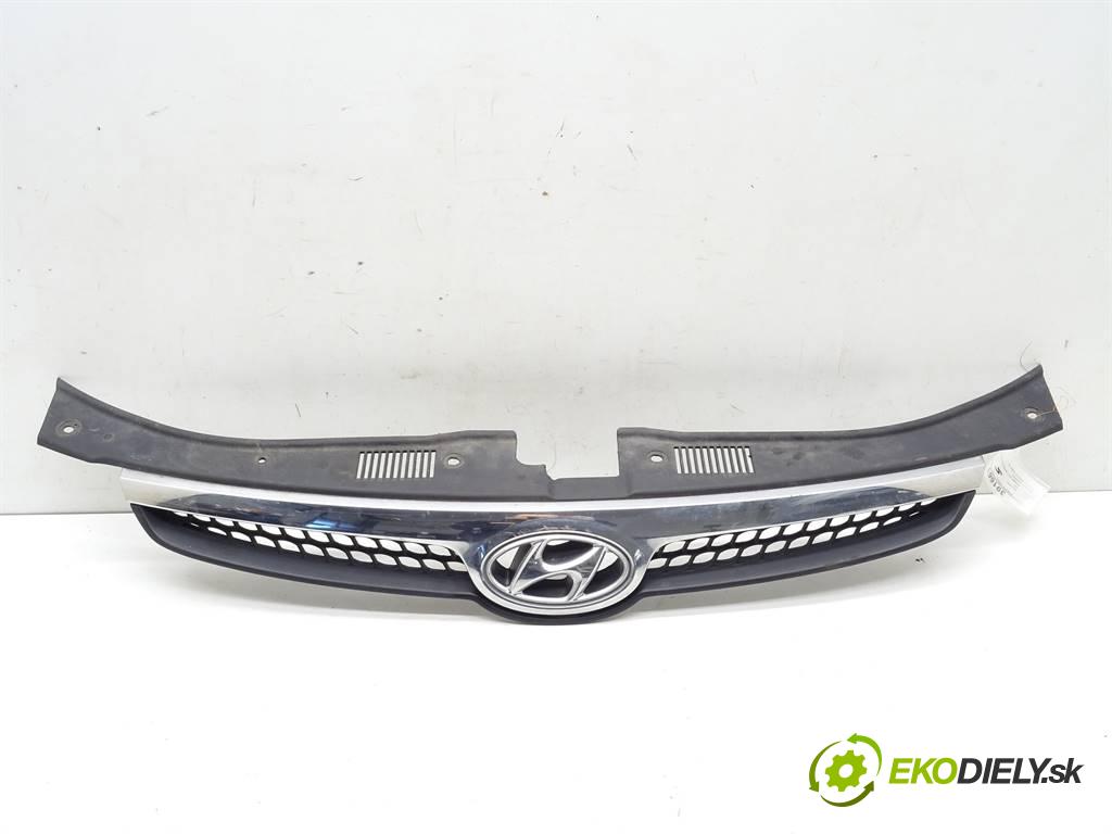 Hyundai i30  2009 66 kW KOMBI 5D 1.6CRDI 90KM 07-12 1600 mřížka maska 86351-2R000 (Mřížky (masky) chladičů)
