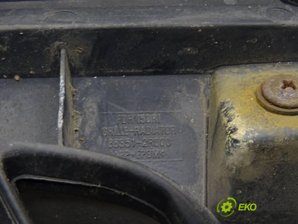 Hyundai i30  2009 66 kW KOMBI 5D 1.6CRDI 90KM 07-12 1600 mřížka maska 86351-2R000 (Mřížky (masky) chladičů)