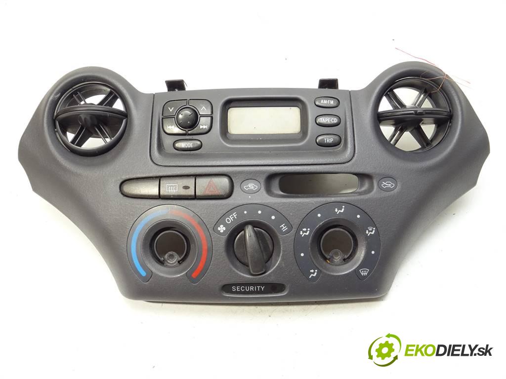 Toyota Yaris  2001 50 kW HATCHBACK 3D 1.0VVTI 68KM 99-03 1000 RADIO 86110-0D010 (Audio zariadenia)
