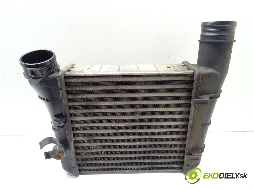 Audi A4 B6  2004 96 kW KOMBI 5D 1.9TDI 130KM 00-04 1900 intercooler 8E0145805S (Intercoolery (chladiče nasávaného vzduchu))