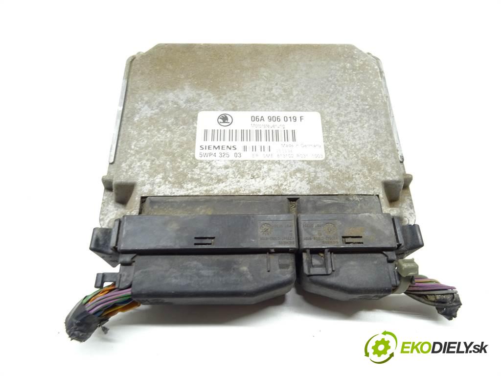 Skoda Octavia I  1998 74KW LIFTBACK 5D 1.6B 101KM 96-00 1595 riadiaca jednotka Motor 06A906019F (Riadiace jednotky)
