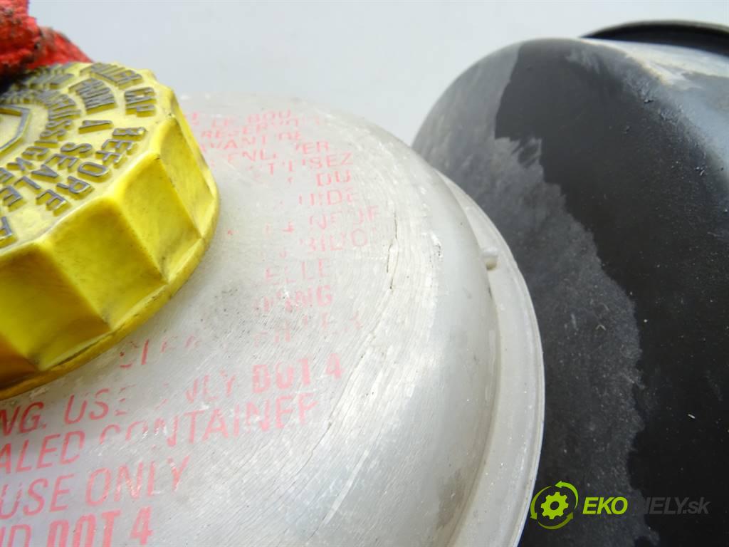 Audi A6 C5  1999 110 kW SEDAN 2.5TDI 150KM 97-04 2500 Posilovač Pumpa brzdová 4B0612105 (Posilňovače bŕzd)