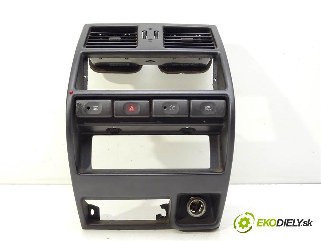 Ford Maverick    2.4B 124KM 93-99  Mriežky kúrenia stredna 682600F200 (Mriežky kúrenia (fukáre))