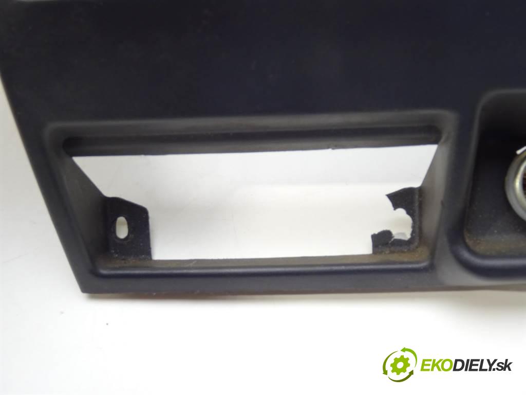 Ford Maverick    2.4B 124KM 93-99  Mriežky kúrenia stredna 682600F200 (Mriežky kúrenia (fukáre))