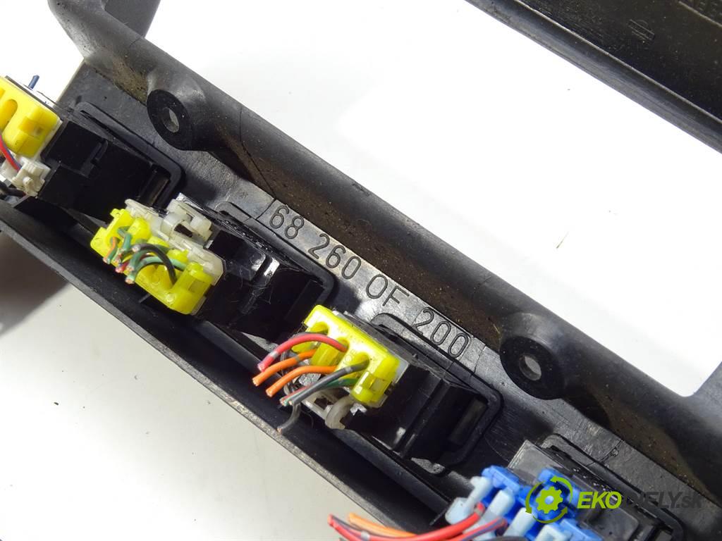 Ford Maverick    2.4B 124KM 93-99  Mriežky kúrenia stredna 682600F200 (Mriežky kúrenia (fukáre))