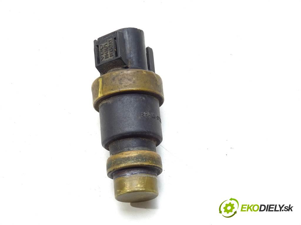 Audi 80 B4    1.9TDI  snímač teploty 6 pin 028919369