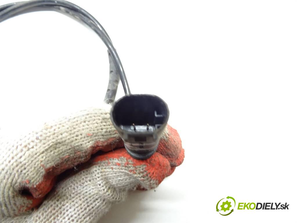 BMW X5  2011 245KM E70 XDRIVE 3.0D 245KM 06-13 3000 Snímač ABS zadný pravy  (Snímače ABS)