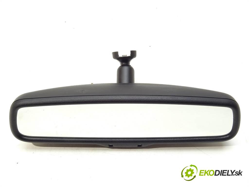 Nissan Navara III  2012 140 kW D40 LIFT 4WD 2.5DCI 190KM 05-14 2500 zpětné zrcátko vnitřní  (Světla vnitřní)