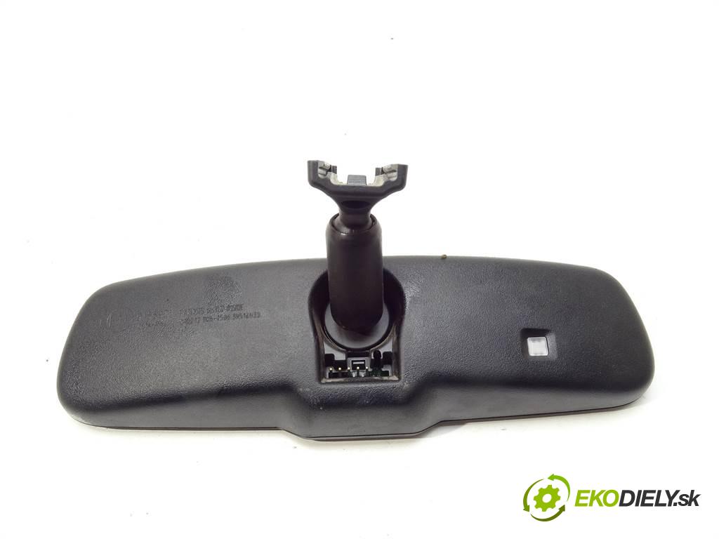 Nissan Navara III  2012 140 kW D40 LIFT 4WD 2.5DCI 190KM 05-14 2500 zpětné zrcátko vnitřní  (Světla vnitřní)