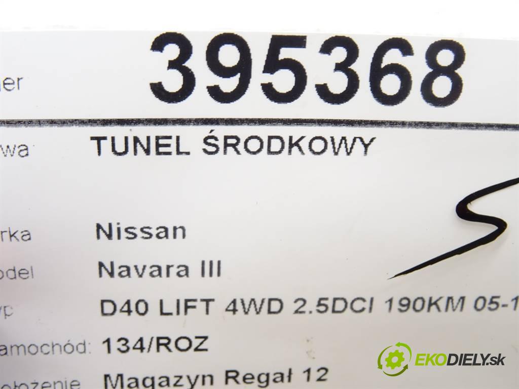 Nissan Navara III  2012 140 kW D40 LIFT 4WD 2.5DCI 190KM 05-14 2500 Tunel stredový  (Stredový tunel / panel)