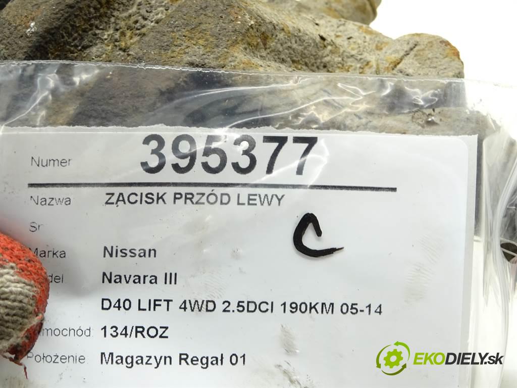 Nissan Navara III  2012 140 kW D40 LIFT 4WD 2.5DCI 190KM 05-14 2500 Brzdič strmeň predný ľavy  (Ostatné)