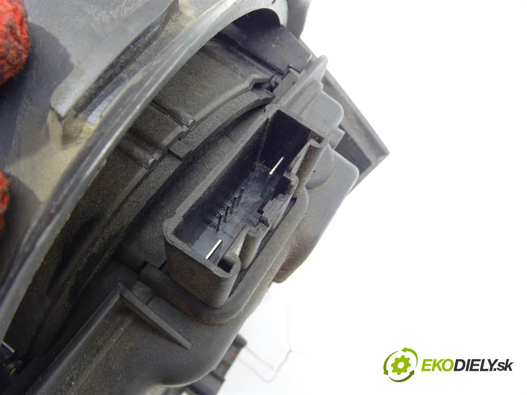 Peugeot 407 SW  2005 80 kW KOMBI 5D 1.6HDI 109KM 04-11 1600 Ventilátor ventilátor kúrenia 4PUH-18456-AF (Ventilátory kúrenia)