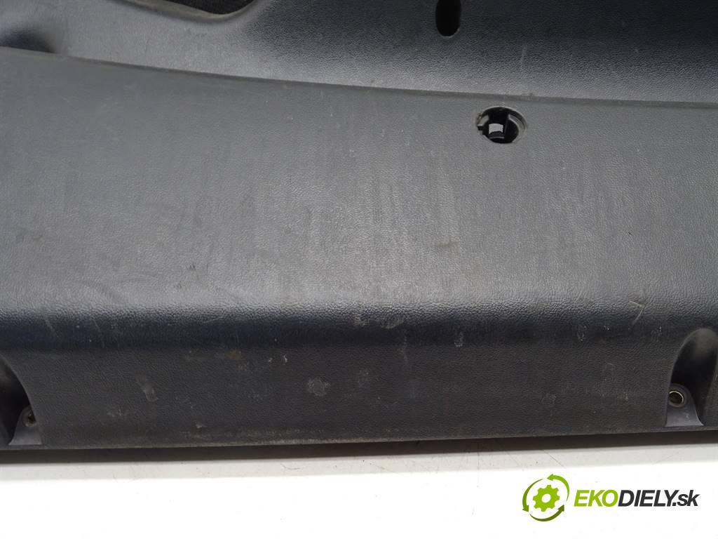 Fiat Stilo  2005 85 kW HATCHBACK 3D 1.9JTD 115KM 01-07 1900 ča dveře přední část pravý tapacír