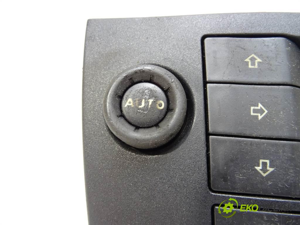 Fiat Stilo  2005 85 kW HATCHBACK 3D 1.9JTD 115KM 01-07 1900 Panel ovládania kúrenia 555600001704 (Prepínače, spínače, tlačidlá a ovládače kúrenia)