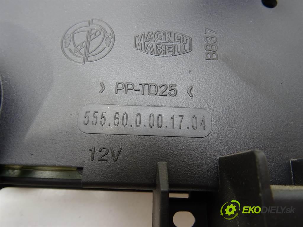 Fiat Stilo  2005 85 kW HATCHBACK 3D 1.9JTD 115KM 01-07 1900 Panel ovládania kúrenia 555600001704 (Prepínače, spínače, tlačidlá a ovládače kúrenia)