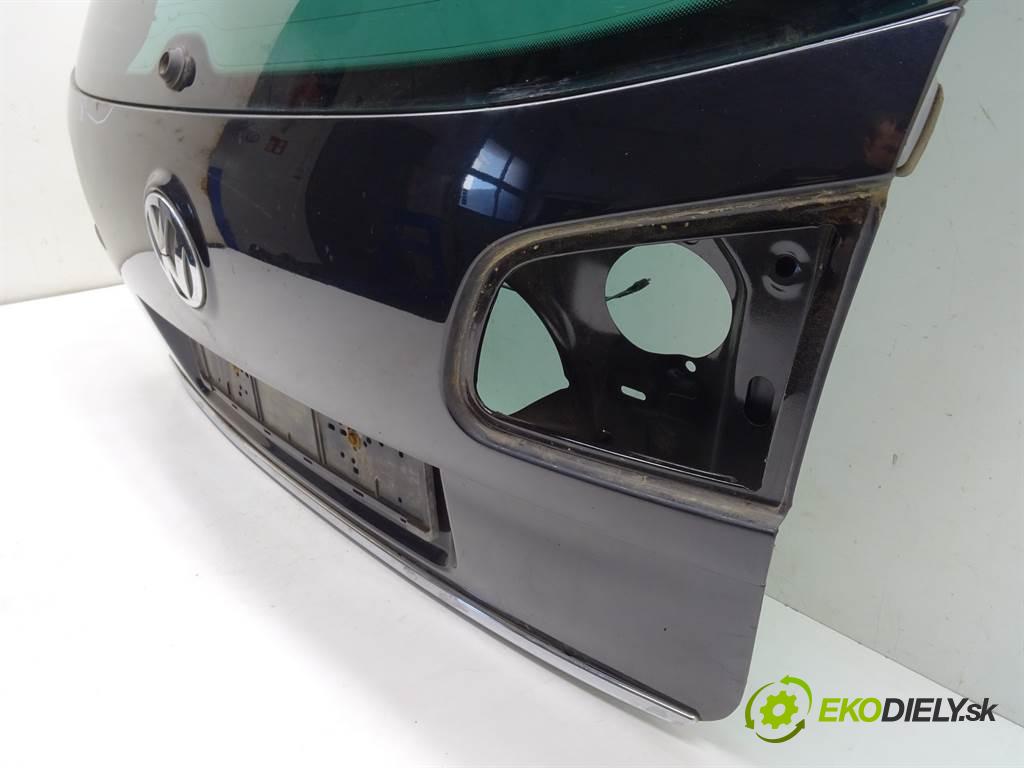 Volkswagen Passat B6  2006 250KM 4MOTION KOMBI 5D 3.2FSI 250KM 05-10 3200 zadní část kapota  (Zadní kapoty)