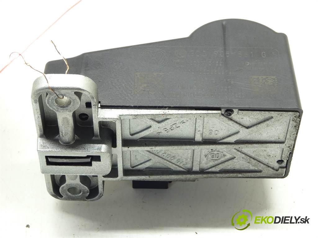 Volkswagen Passat B6  2007 77 kW KOMBI 5D 1.9TDI 105KM 05-10 1900 blokáda volantu 3C0905861G (Ostatné)