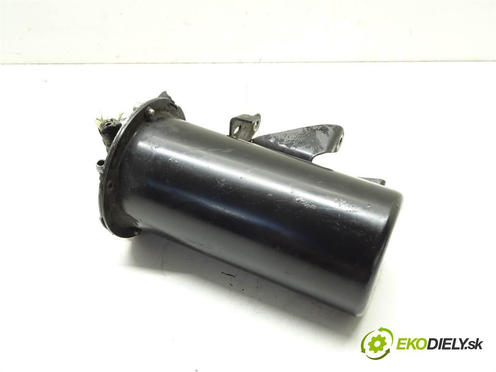 Volkswagen Passat B6  2007 77 kW KOMBI 5D 1.9TDI 105KM 05-10 1900 obal filtra paliva  (Kryty palivové)