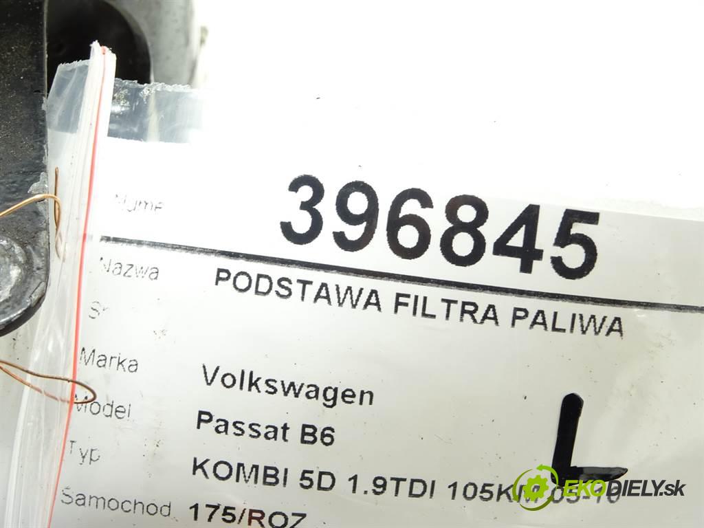 Volkswagen Passat B6  2007 77 kW KOMBI 5D 1.9TDI 105KM 05-10 1900 obal filtra paliva  (Kryty palivové)