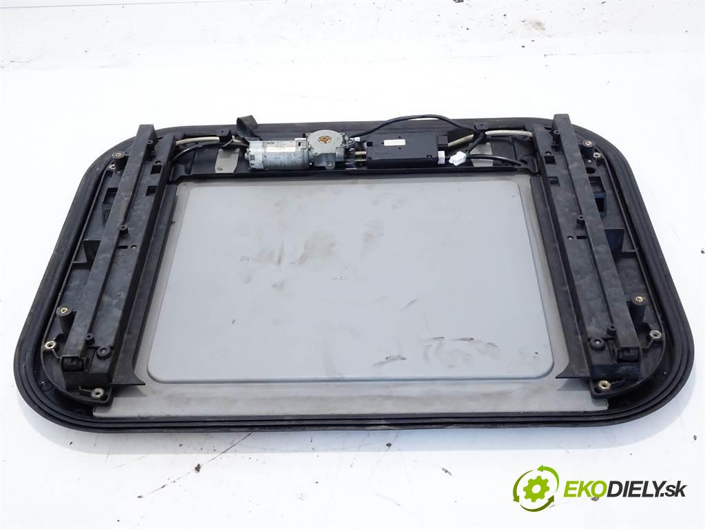 Man TGA    18.430  střešní okno  (Okna karoserie)