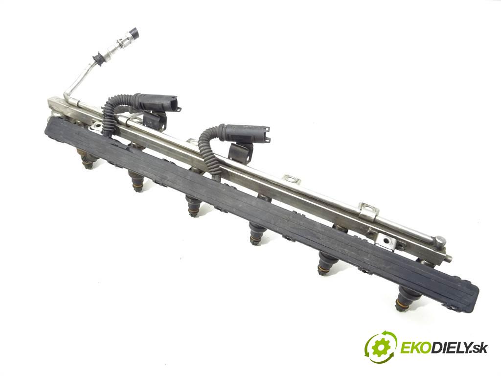 BMW 3 E46  2003  COMPACT 2.0B 150KM 00-05 1800 Lišta vstrekovacia Vstrekovacie ventily  (Vstrekovacie lišty)