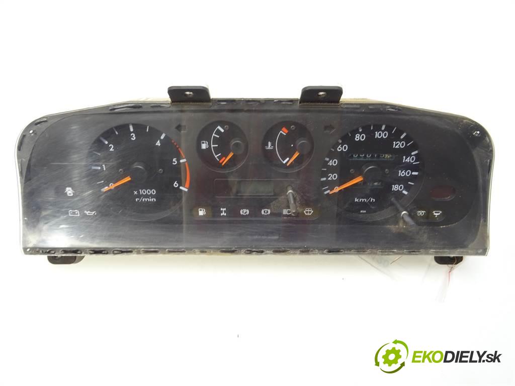 Nissan Terrano II  1993 101 kW 2.7TD 101KM 93-06 2700 Prístrojovka 248100F010 (Prístrojové dosky, displeje)