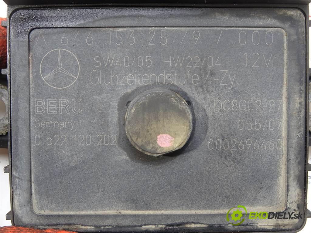 Mercedes-Benz E W211    LIFT SEDAN 2.2CDI 170KM 02-09  relé sviečok žhavenia A6461532579 (Relé)