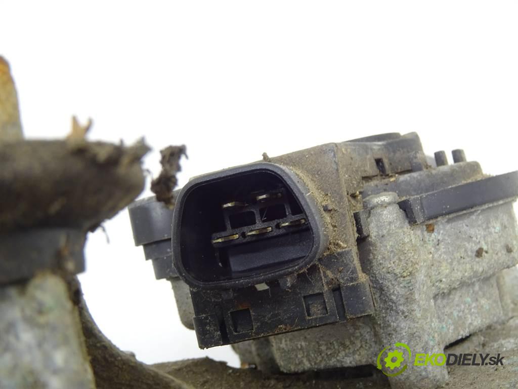 Mitsubishi Colt VI CZ3  2006 95KM 1.3B 95KM 04-08 1300 Mechanizmus stieračov predný 8250A153 (Motorčeky stieračov predné)