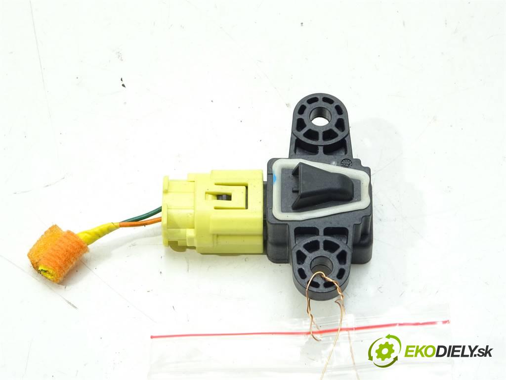 Hyundai Elantra VI  2017 93,8 SEDAN 4D 1.6B 128KM 15-20 1600 snímač nárazu 95920-F2100 (Snímače nárazu)