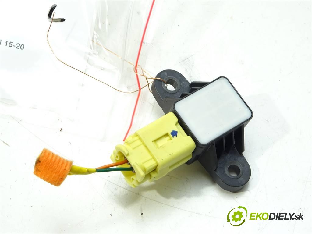 Hyundai Elantra VI  2017 93,8 SEDAN 4D 1.6B 128KM 15-20 1600 snímač nárazu 95920-F2100 (Snímače nárazu)