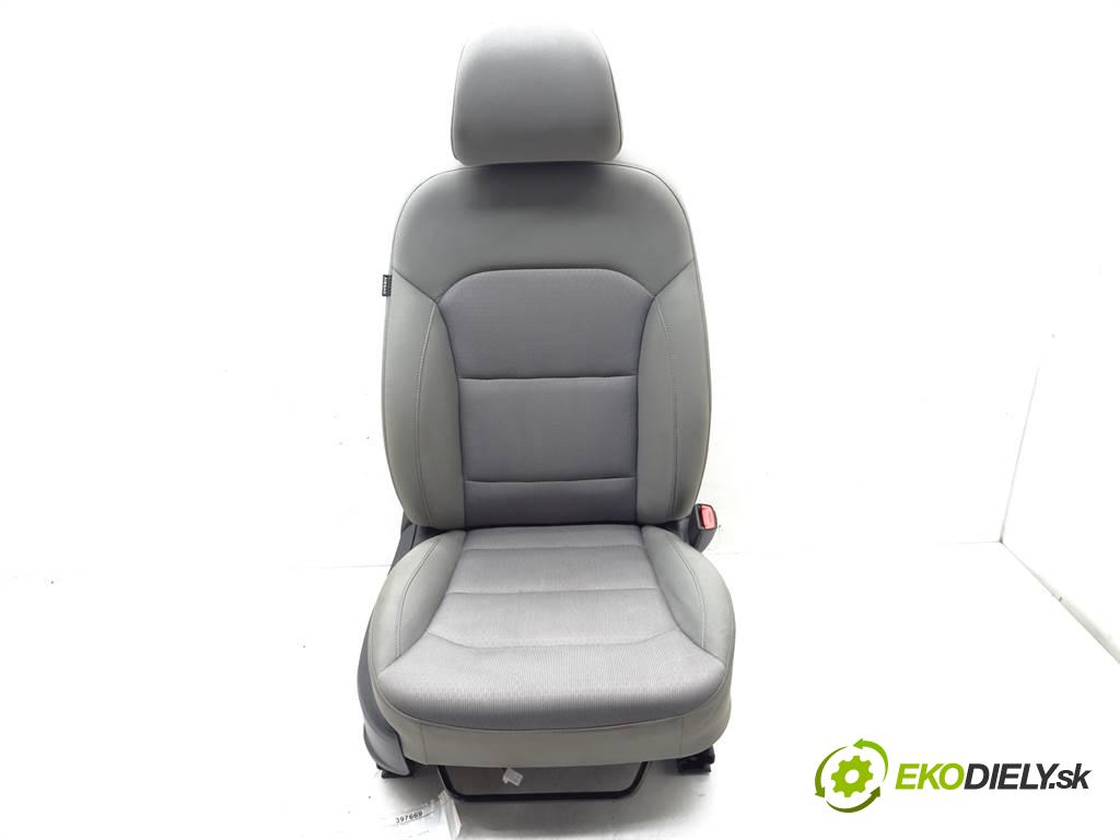 Hyundai Elantra VI  2017 93,8 SEDAN 4D 1.6B 128KM 15-20 1600 sedadlo pravý  (Sedačky, sedadla)