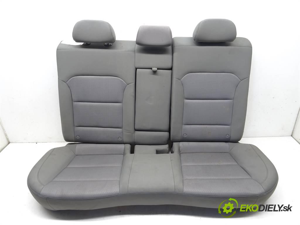 Hyundai Elantra VI  2017 93,8 SEDAN 4D 1.6B 128KM 15-20 1600 sedadlo zadní část  (Sedačky, sedadla)