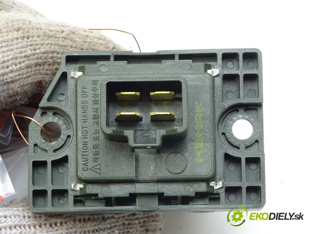 Hyundai Elantra VI  2017 93,8 SEDAN 4D 1.6B 128KM 15-20 1600 Odpor, rezistor kúrenia vzduchu  (Odpory (rezistory) kúrenia)