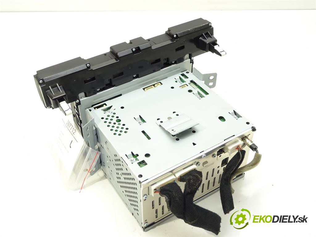 Hyundai Elantra VI  2017 93,8 SEDAN 4D 1.6B 128KM 15-20 1600 RADIO 96180F2700 (Audio zariadenia)