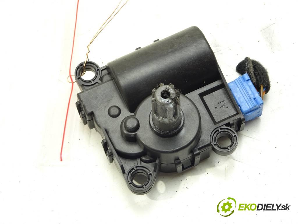 Hyundai Elantra VI    SEDAN 4D 1.6B 128KM 15-20  Motorček kúrenia D332-EDFAA02 (Motorčeky kúrenia)