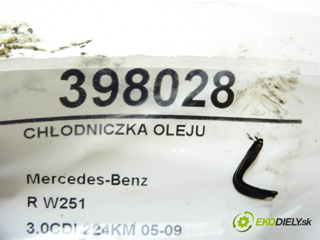 Mercedes-Benz R W251  2006 165 kW 3.0CDI 224KM 05-09 3000 Chladič oleja  (Chladiče oleja)