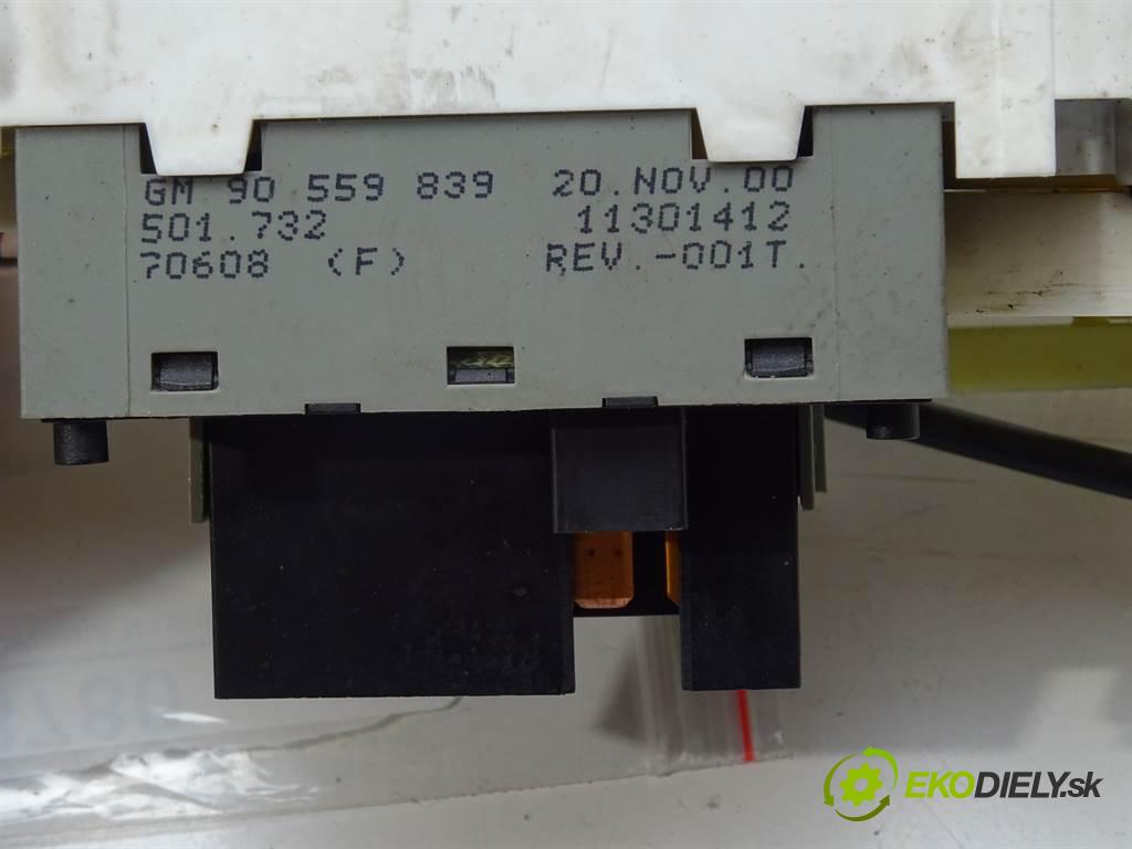 Opel Zafira A  2000 74 kW 2.0DTI 101KM 99-05 2000 Panel ovládania kúrenia  (Prepínače, spínače, tlačidlá a ovládače kúrenia)