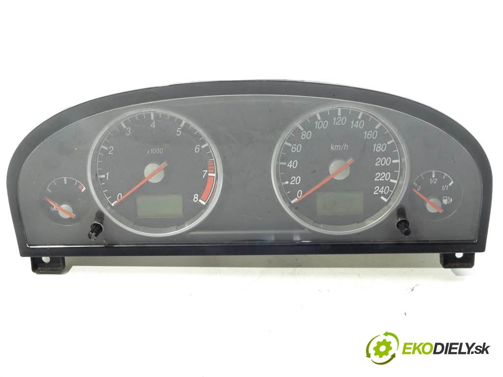 Ford Mondeo Mk3  2001 107kW KOMBI 2.0B 146KM 00-07 1999 Prístrojovka  (Prístrojové dosky, displeje)