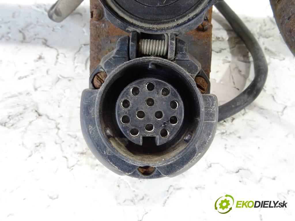 BMW 5 E39  1998  SEDAN 4D 2.5B 170KM 96-04 2500 Hák tažné zařízení