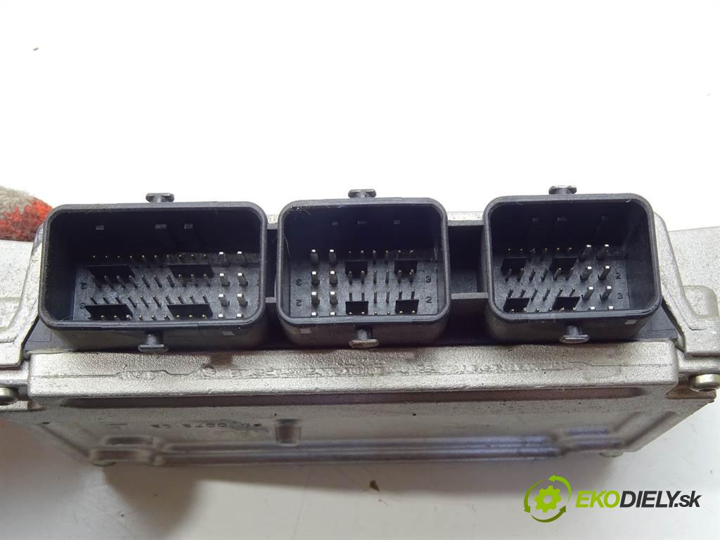 Peugeot 407 SW  2006 103kW KOMBI 5D 2.0B 140KM 04-11 1997 riadiaca jednotka Motor 9663095780 (Riadiace jednotky)