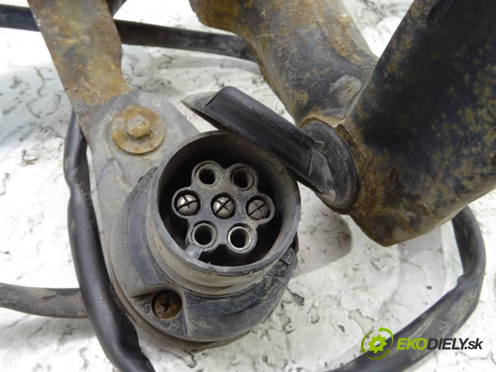 BMW 5 E60  2005 200 kW E61 KOMBI 5D 3.0D 272KM 02-10 3000 Hák tažné zařízení