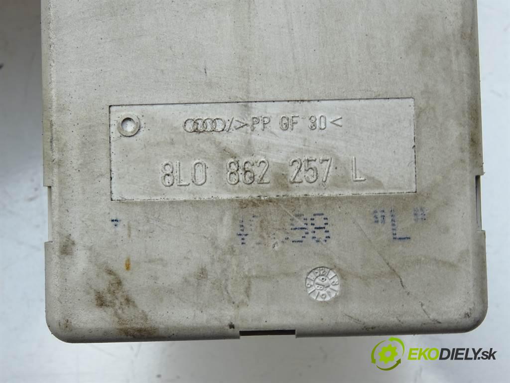 Audi A3 8L  1998 66 kW HATCHBACK 3D 1.9TDI 90KM 96-00 1900 pumpa centrálneho zámku 8L0862257L (Riadiace jednotky centrálneho zámku)