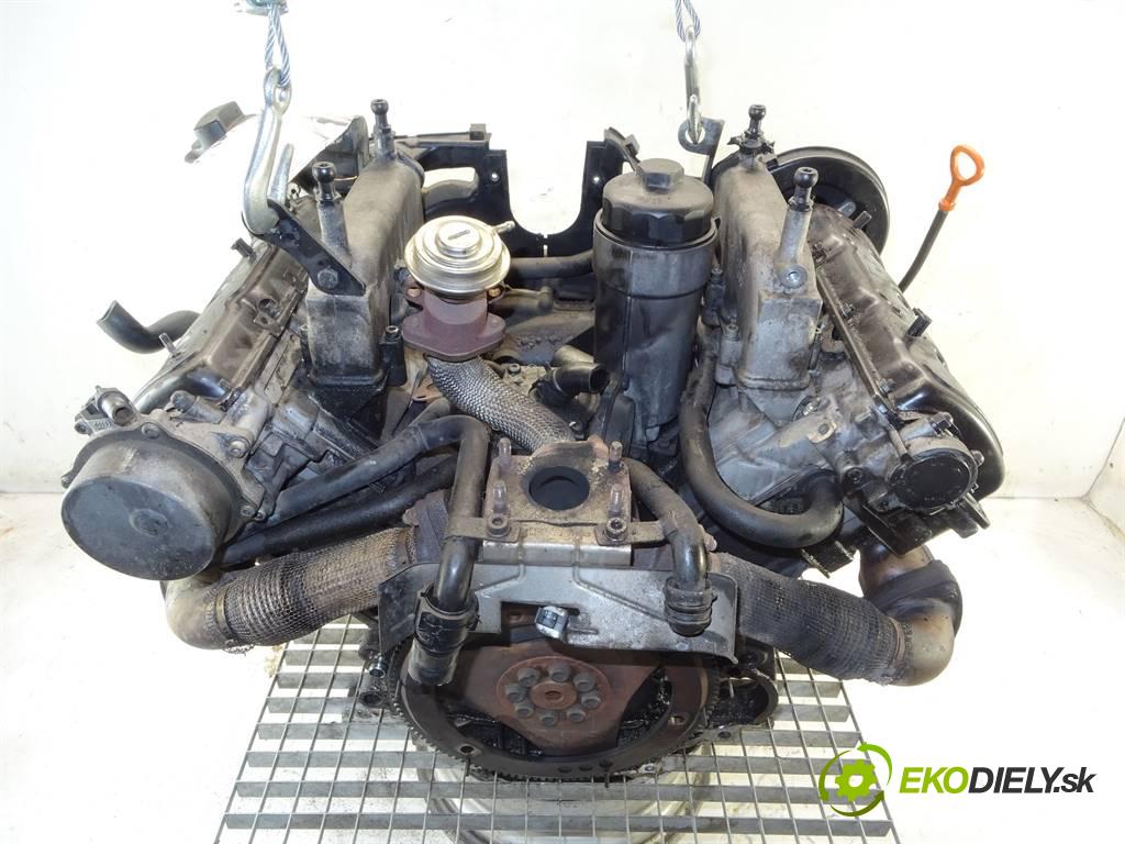 Audi A6 C5  2001 132 kW KOMBI 2.5TDI 180KM 97-04 2500 motor AKE (Motory (kompletní))