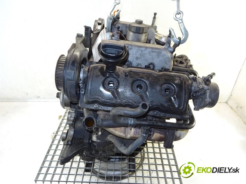 Audi A6 C5  2001 132 kW KOMBI 2.5TDI 180KM 97-04 2500 motor AKE (Motory (kompletní))