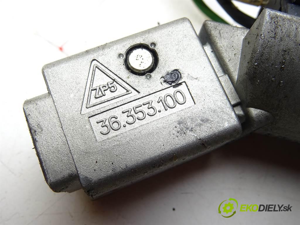 Citroen C8  2004 94 kW 2.2HDI 128KM 02-08 2200 spinačka 36353100 (Spínacie skrinky a kľúče)